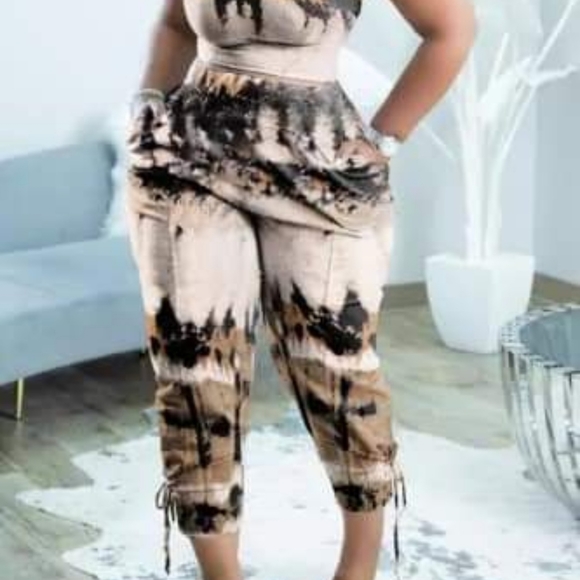 Clothes - Picture 14 of 14